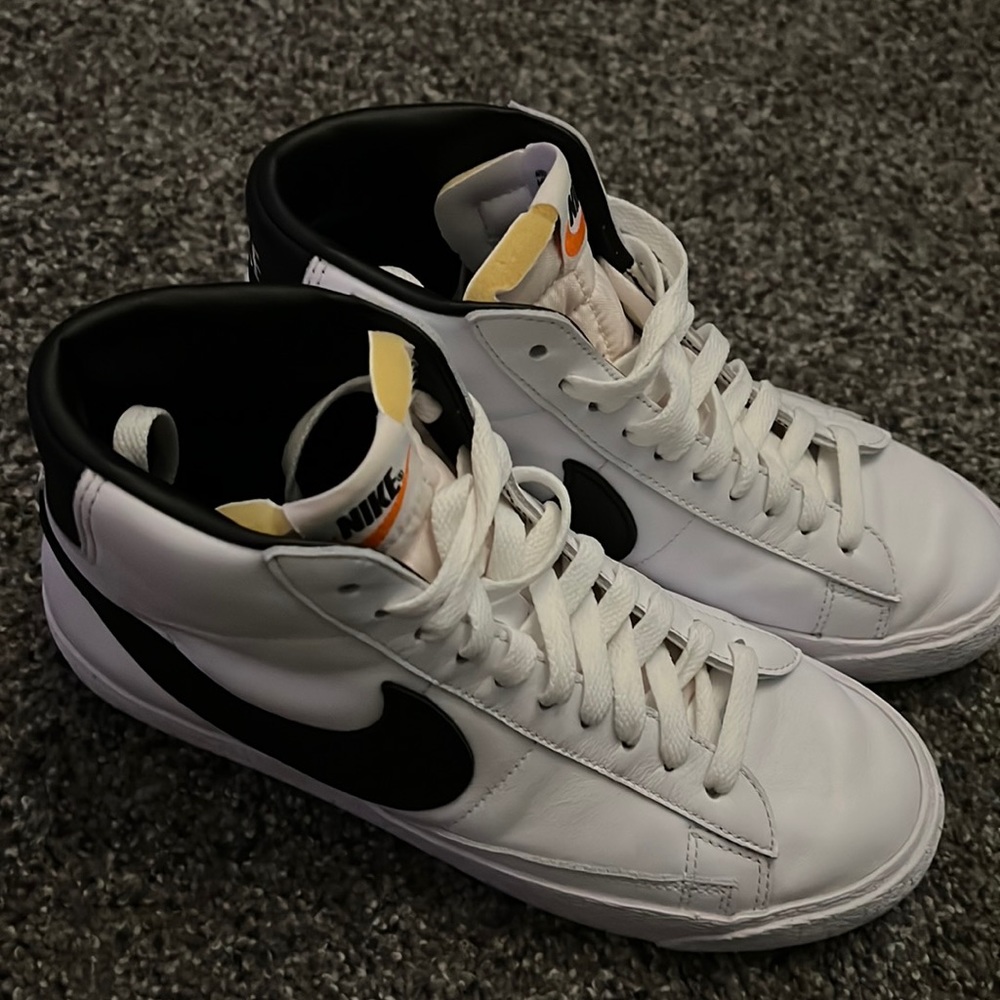 Nike blazer white black
